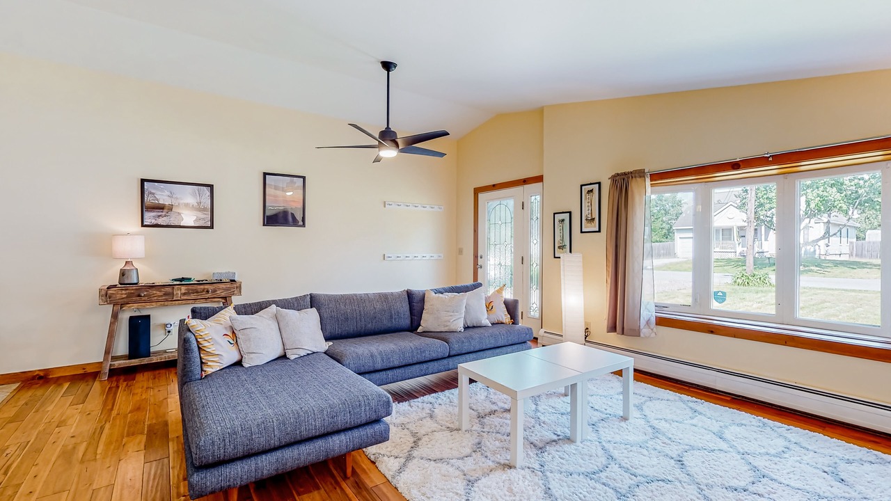 Photo of Livingroom in South Burlington