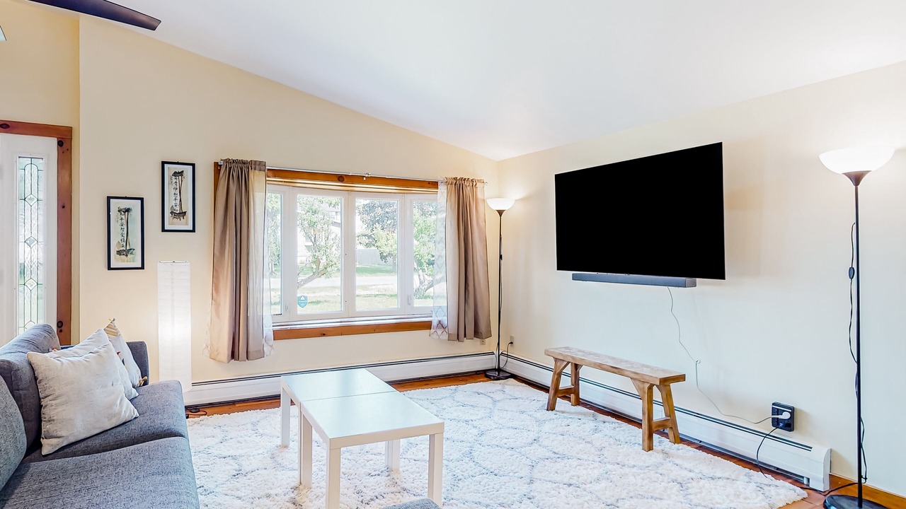 Photo of Livingroom in South Burlington