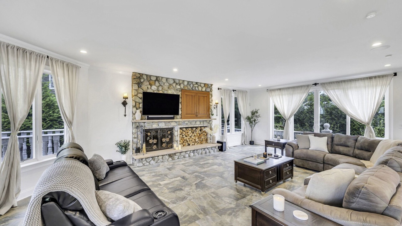 Photo of Livingroom in Beach Hampton