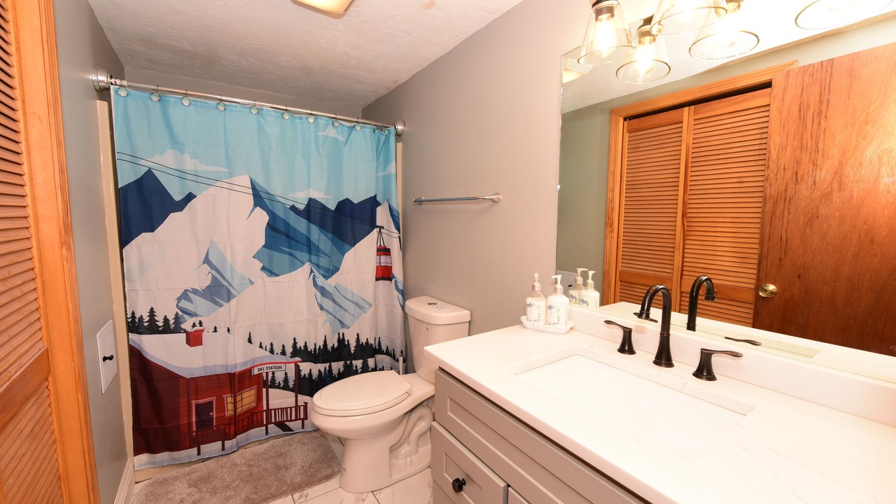 Photo of Bathroom in Intervale