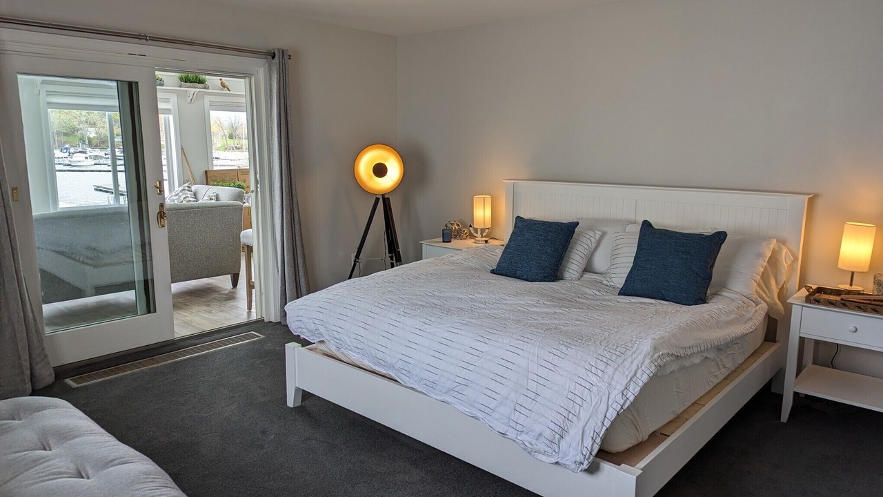 Photo of Bedroom in Malletts Bay