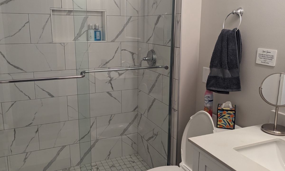 Photo of Bathroom in Malletts Bay