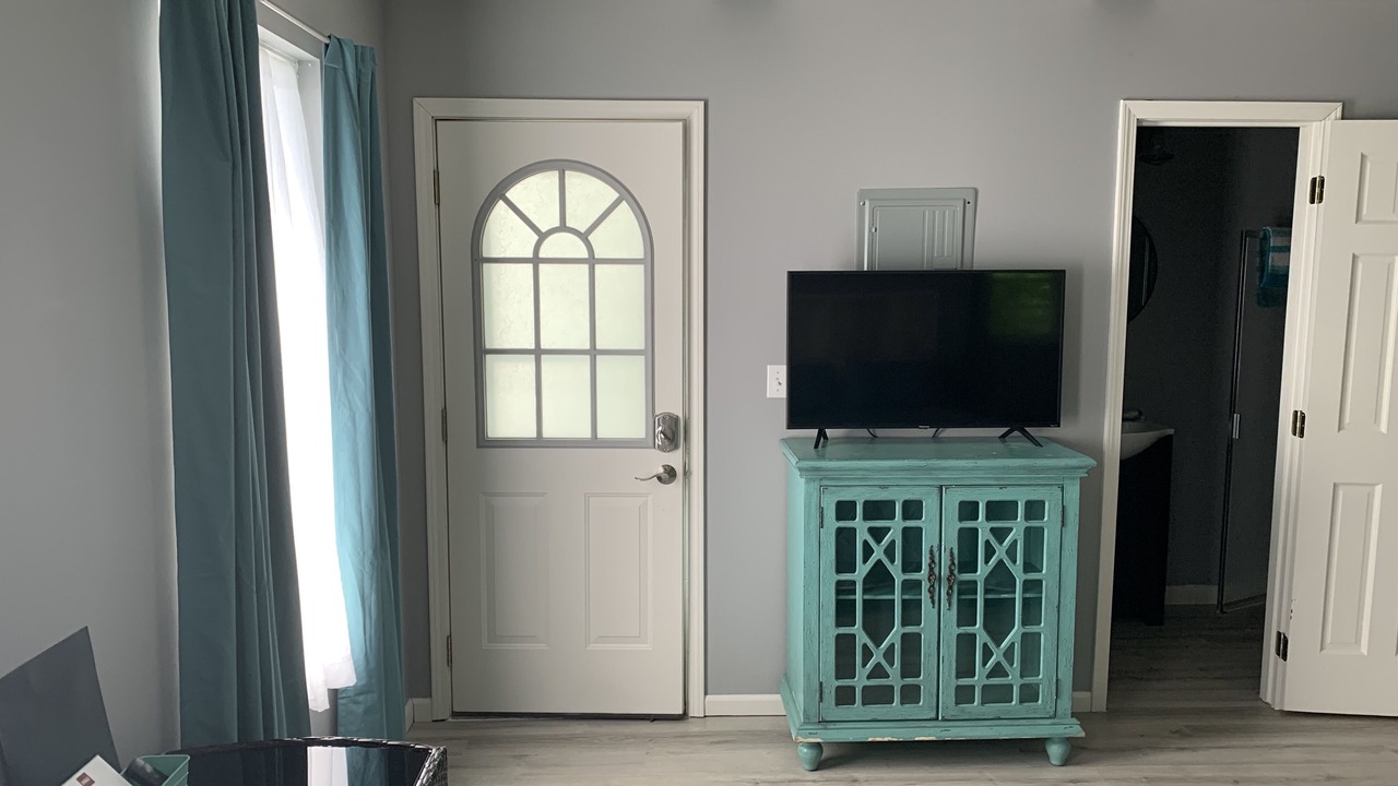 Photo of Bedroom in Hurricane