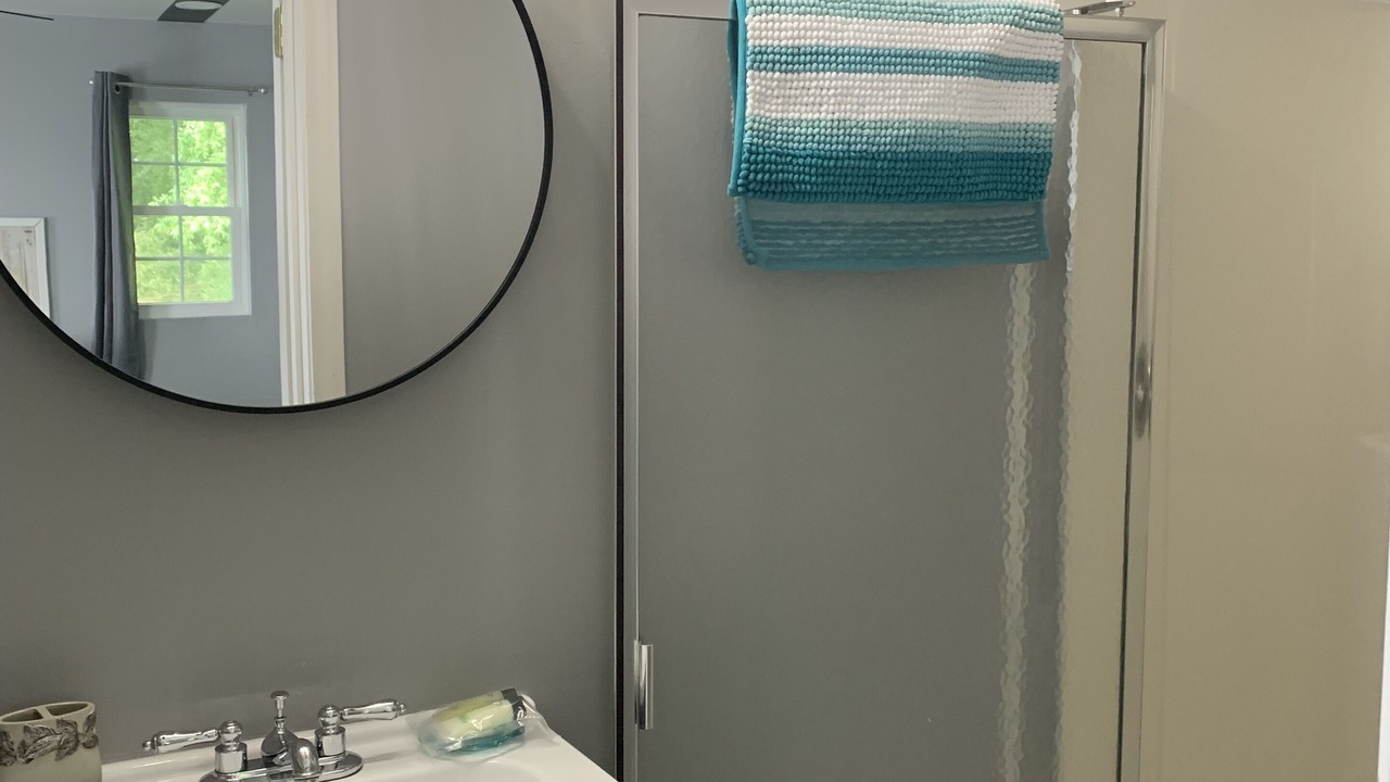 Photo of Bathroom in Hurricane