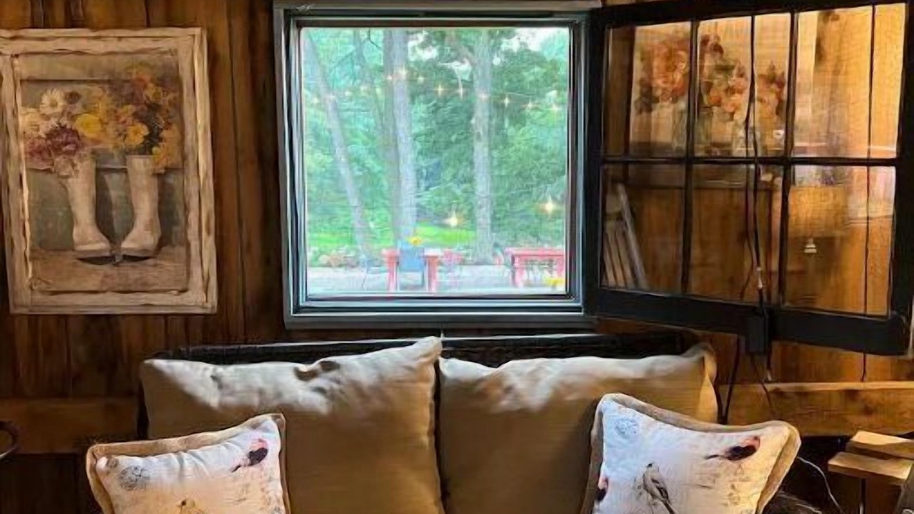 Photo of Livingroom in Turner