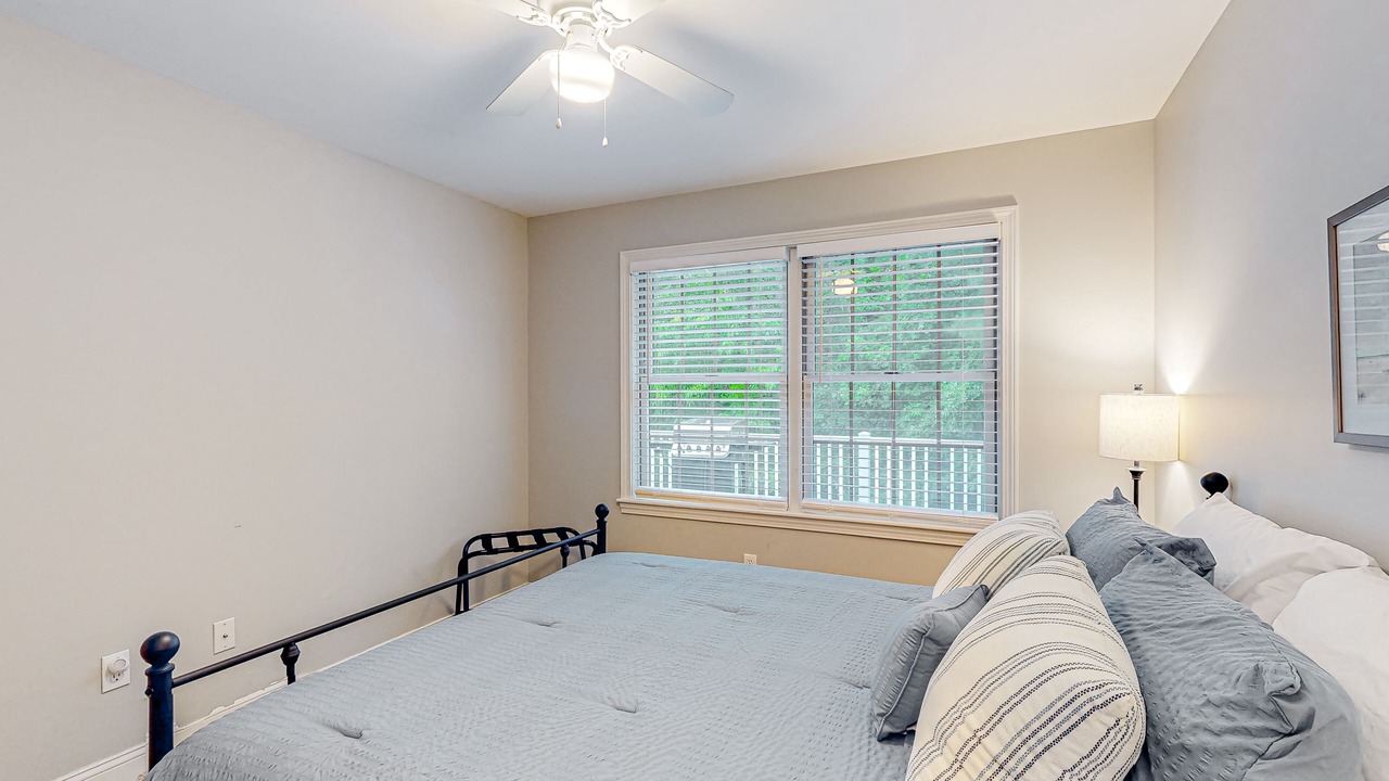 Photo of Bedroom in Raymond