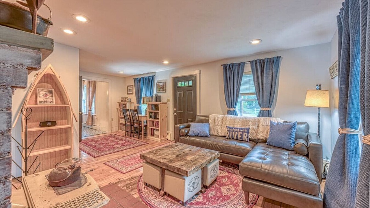 Photo of Livingroom in North Woodstock