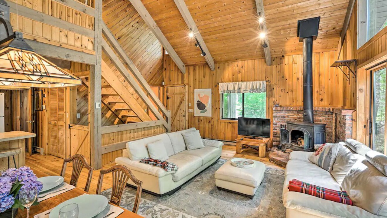 Photo of Livingroom in Otis