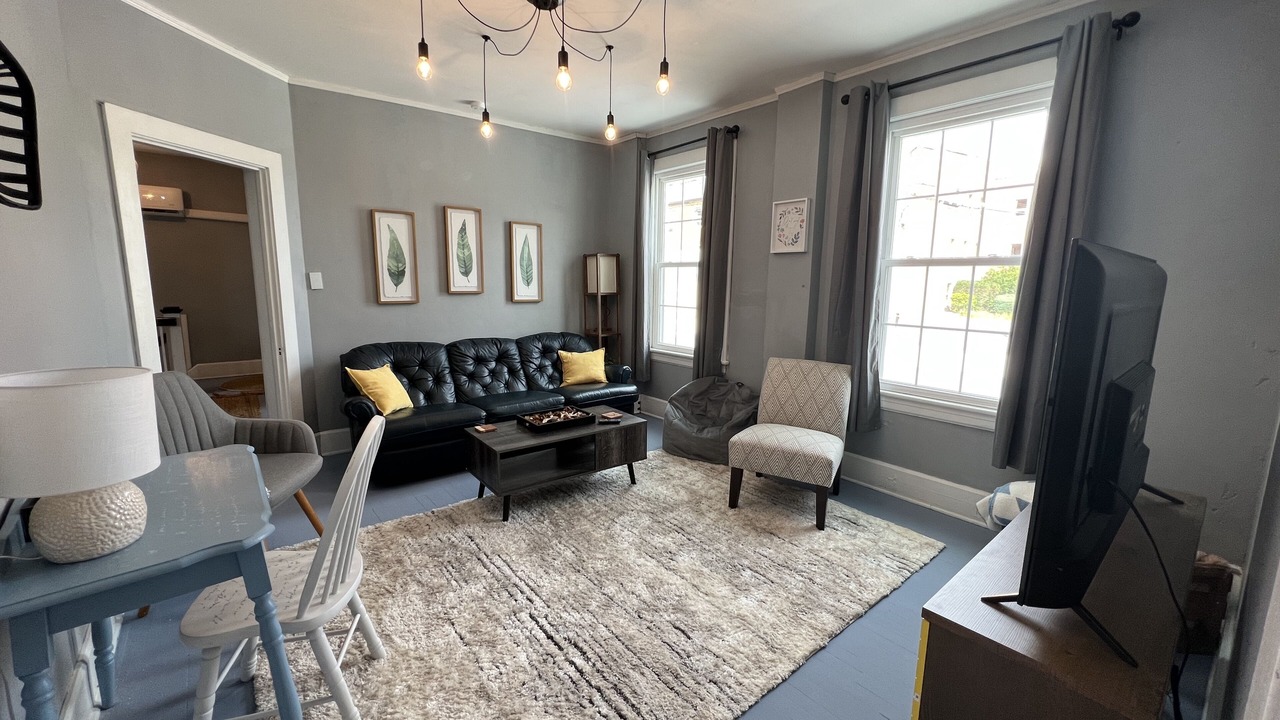Photo of Livingroom in Bedford