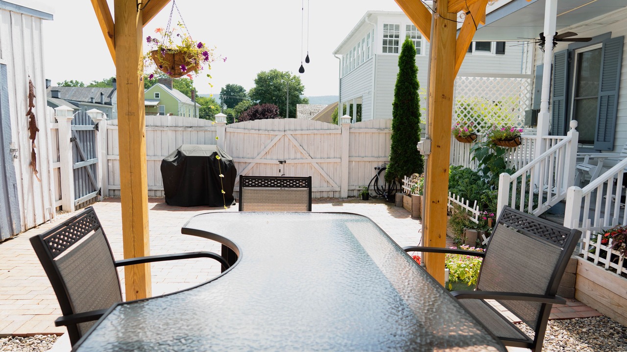 Photo of Outdoor in Woodstock