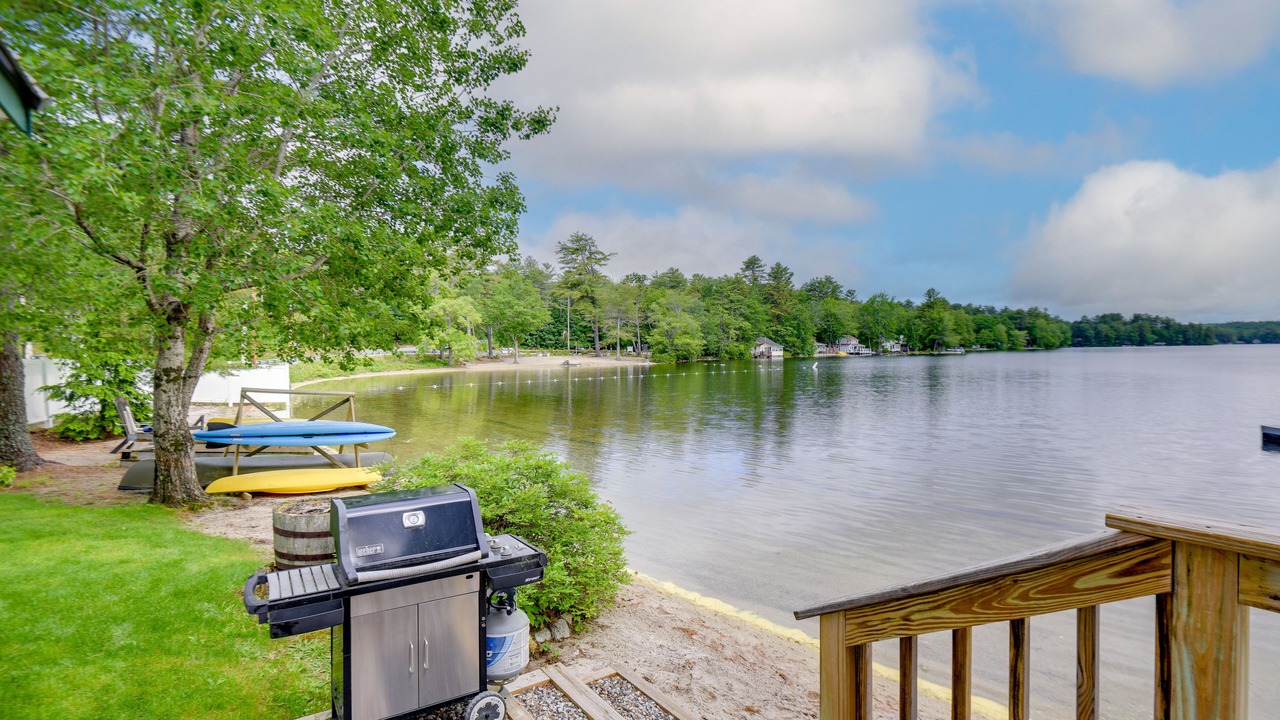 Photo of Outdoor in Gray