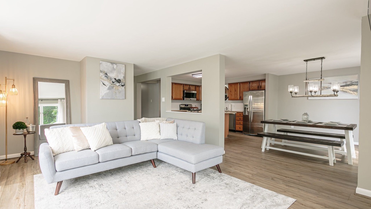 Photo of Livingroom in East Irondequoit