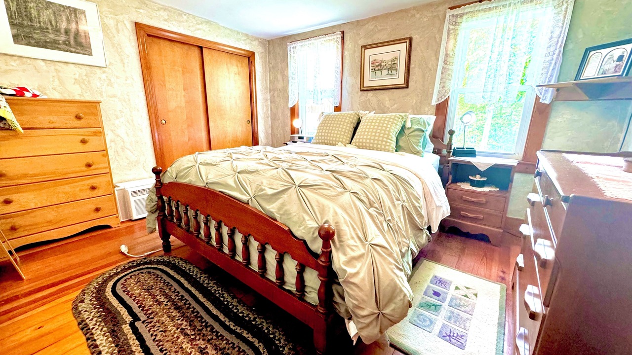 Photo of Bedroom in Hartland
