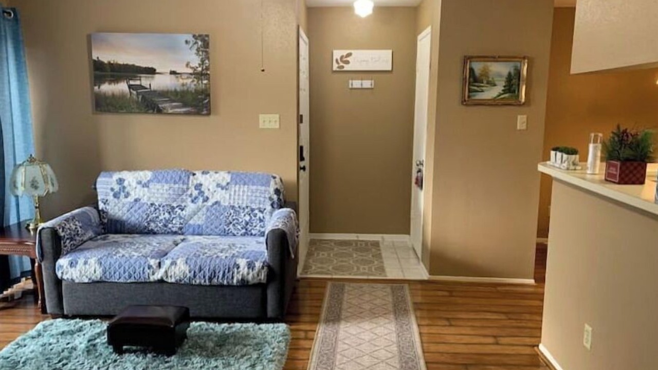 Photo of Livingroom in Nassau Bay