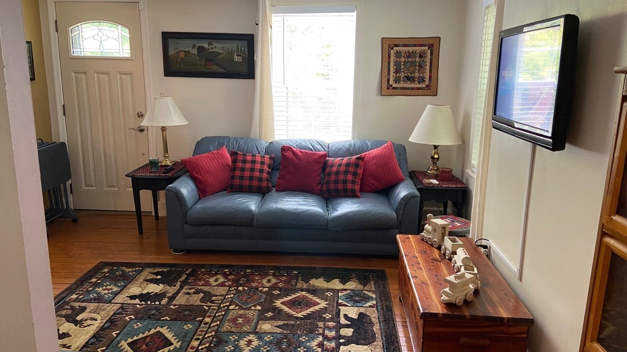 Photo of Livingroom in Shepherdstown