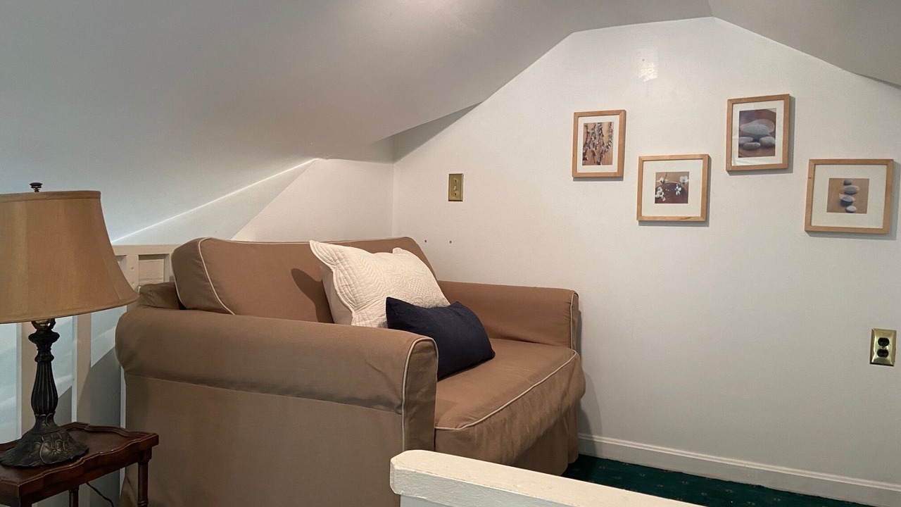 Photo of Livingroom in Shepherdstown