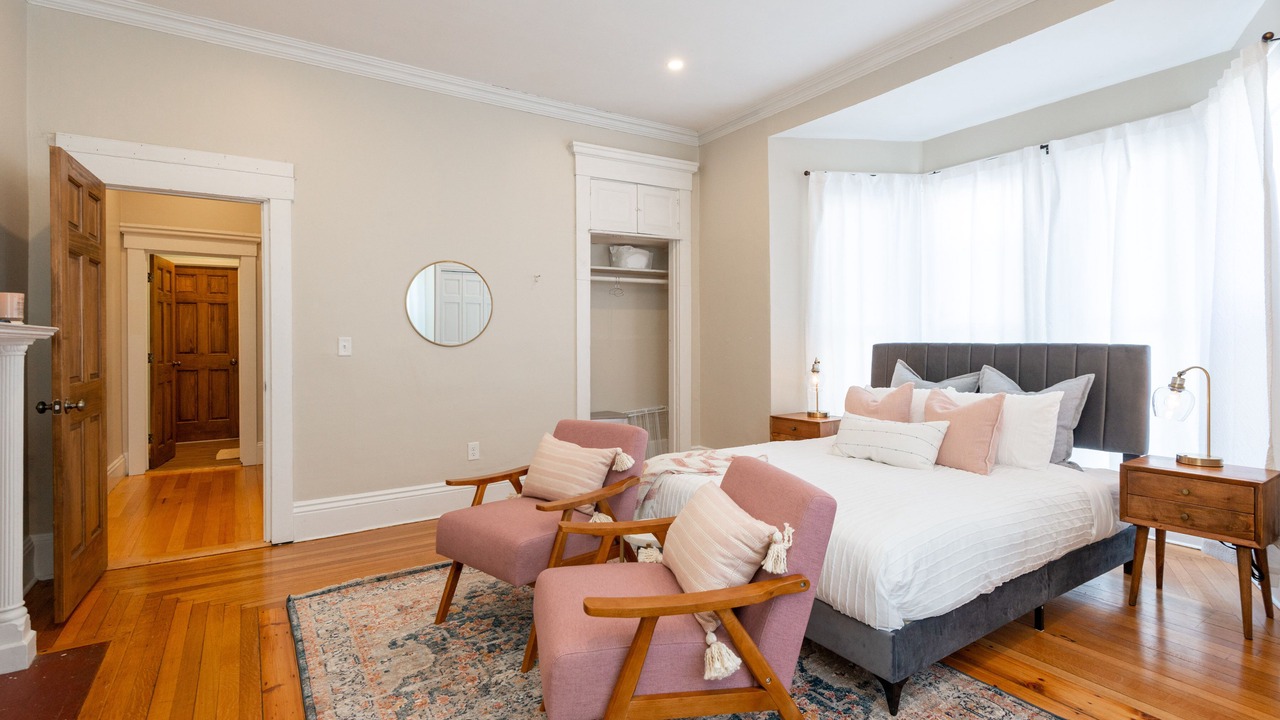 Photo of Bedroom in Lynn