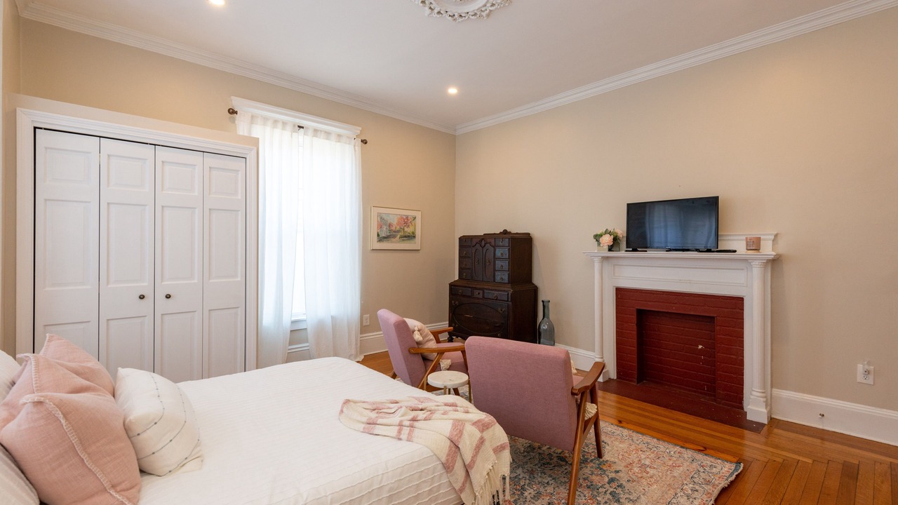 Photo of Bedroom in Lynn
