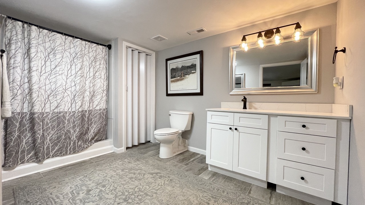 Photo of Bathroom in Pocahontas