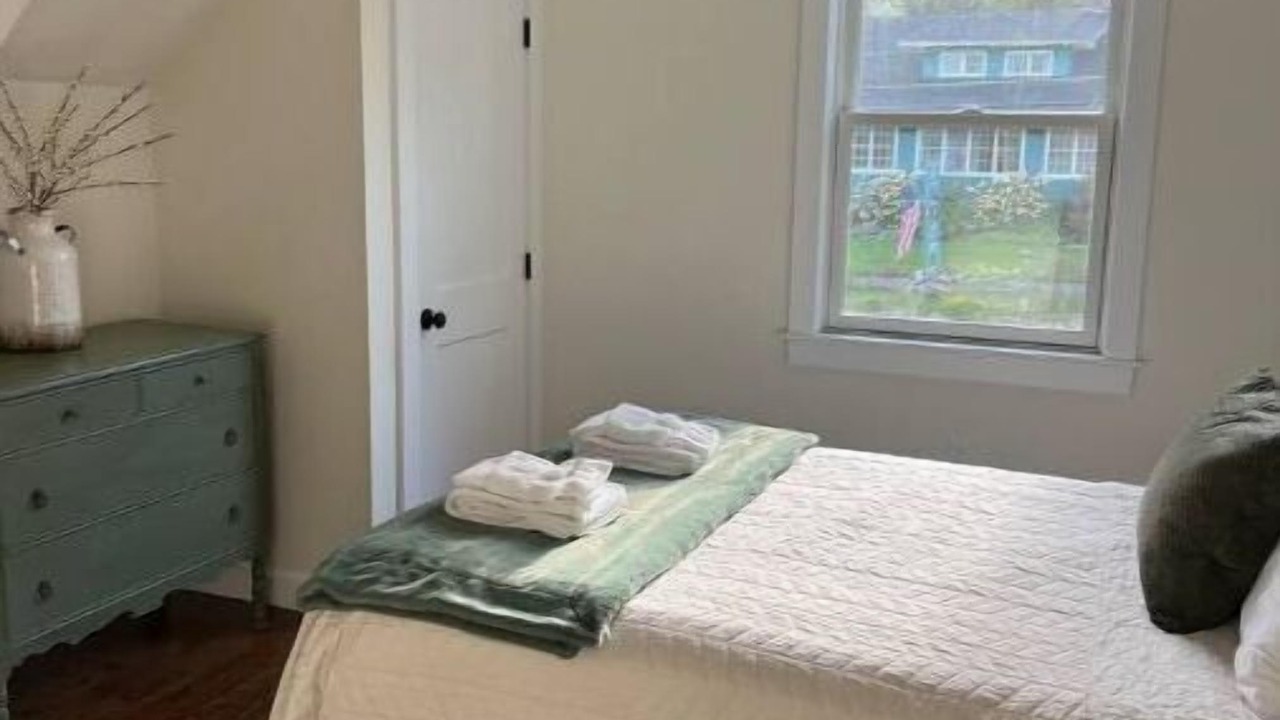 Photo of Bedroom in North Woodstock