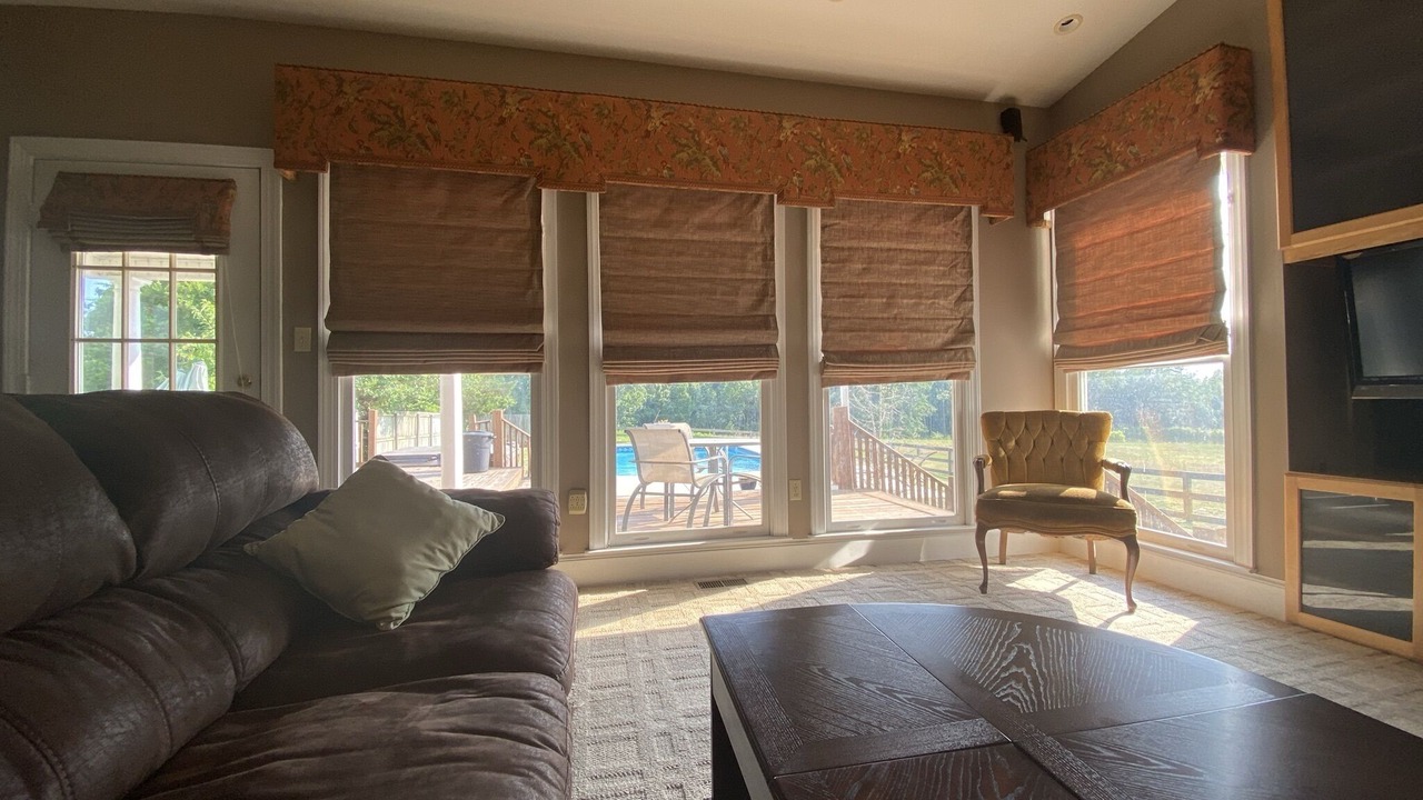 Photo of Livingroom in Dundas