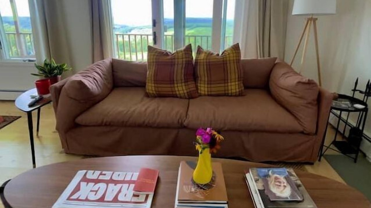 Photo of Livingroom in Town of Masonville