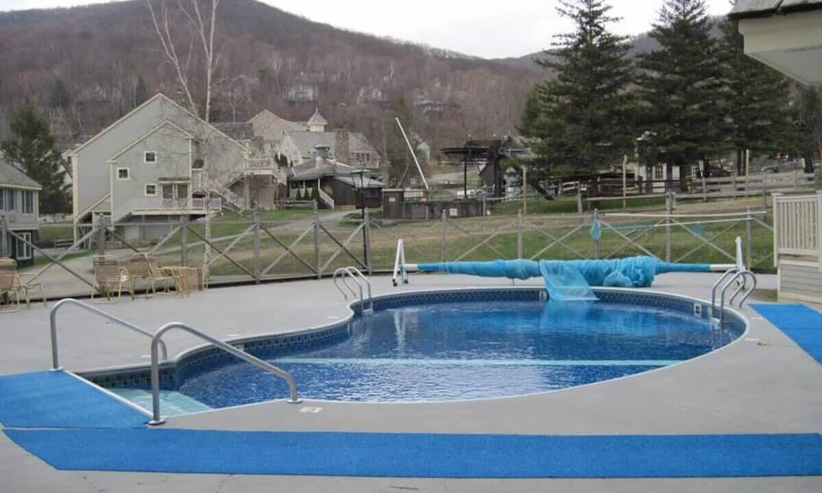 Photo of Outdoor in Hancock