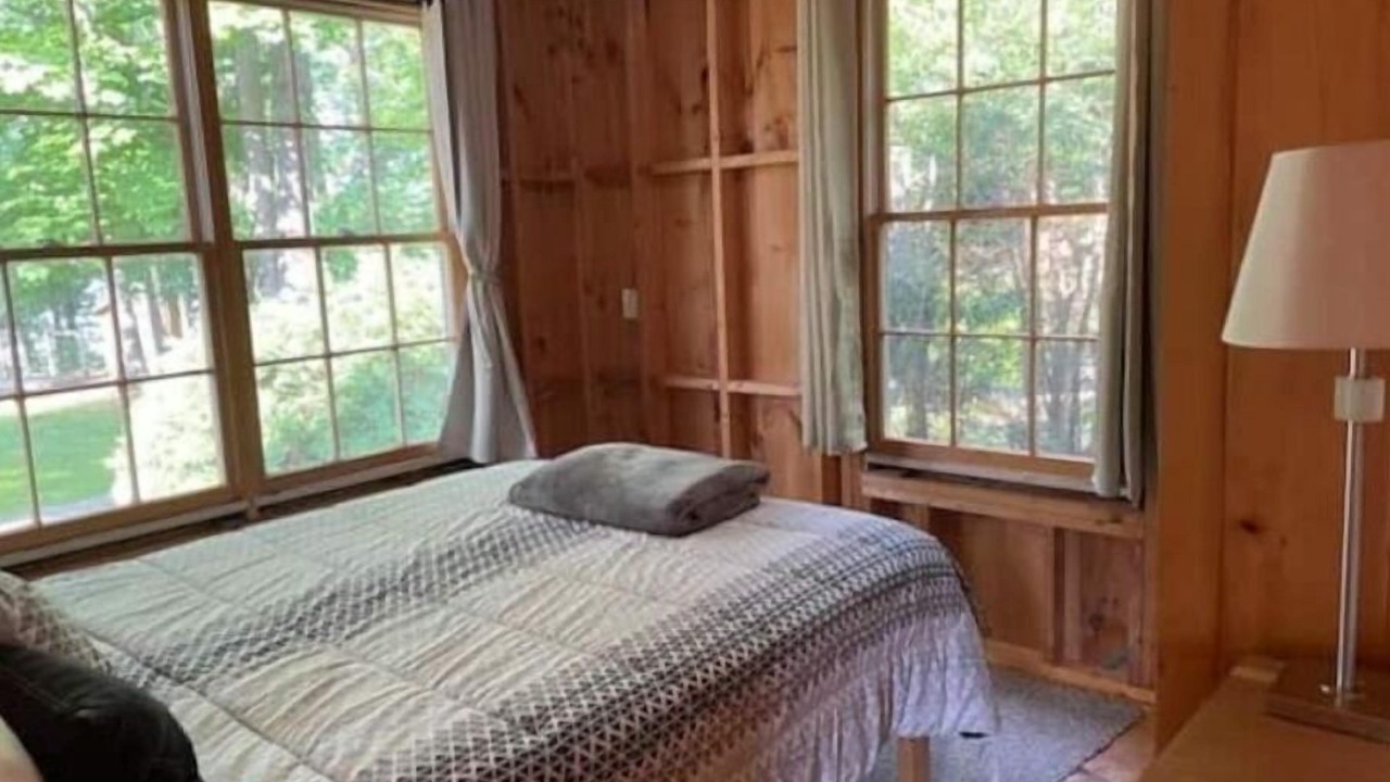 Photo of Bedroom in Wolfeboro