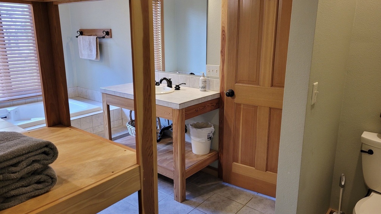 Photo of Bathroom in Mazama