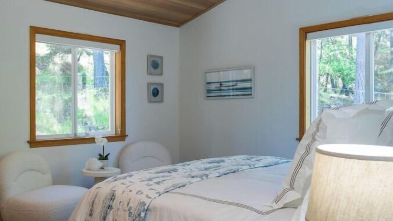 Photo of Bedroom in Lopez Island