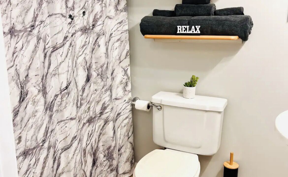 Photo of Bathroom in Big Chimney