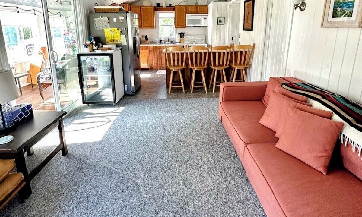 Photo of Livingroom in Malletts Bay