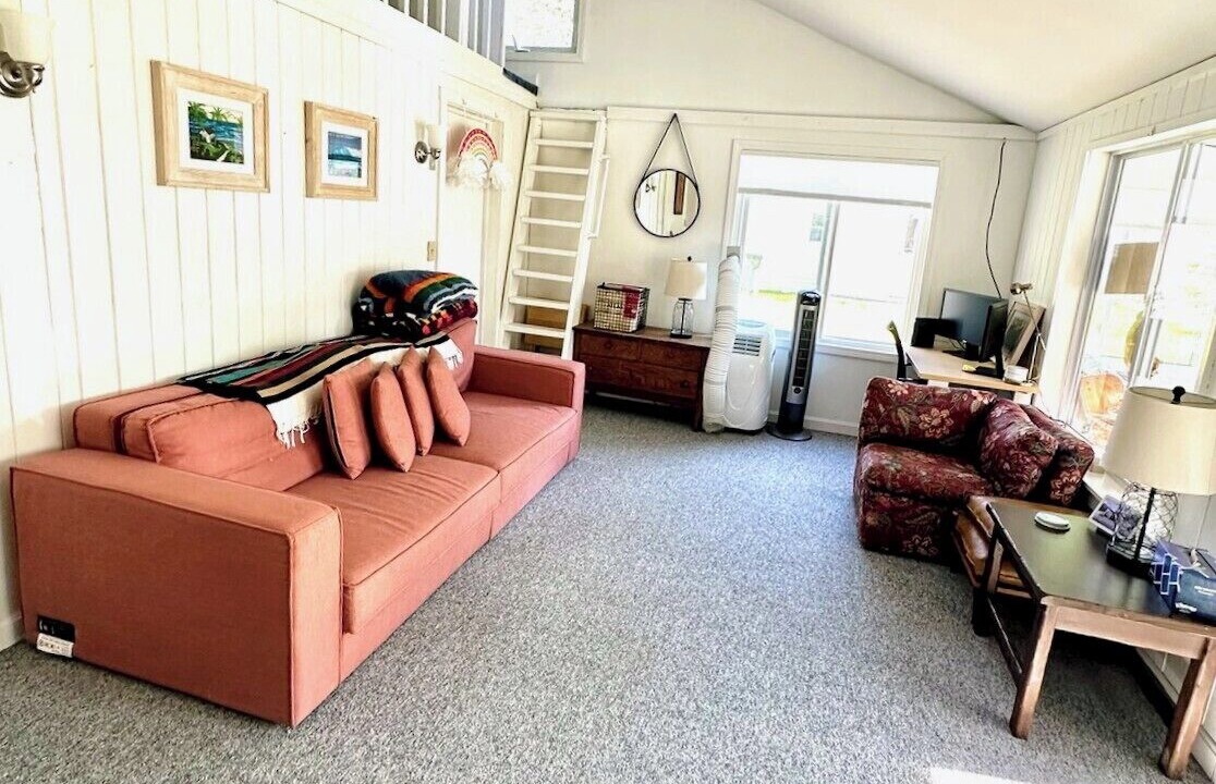 Photo of Livingroom in Malletts Bay