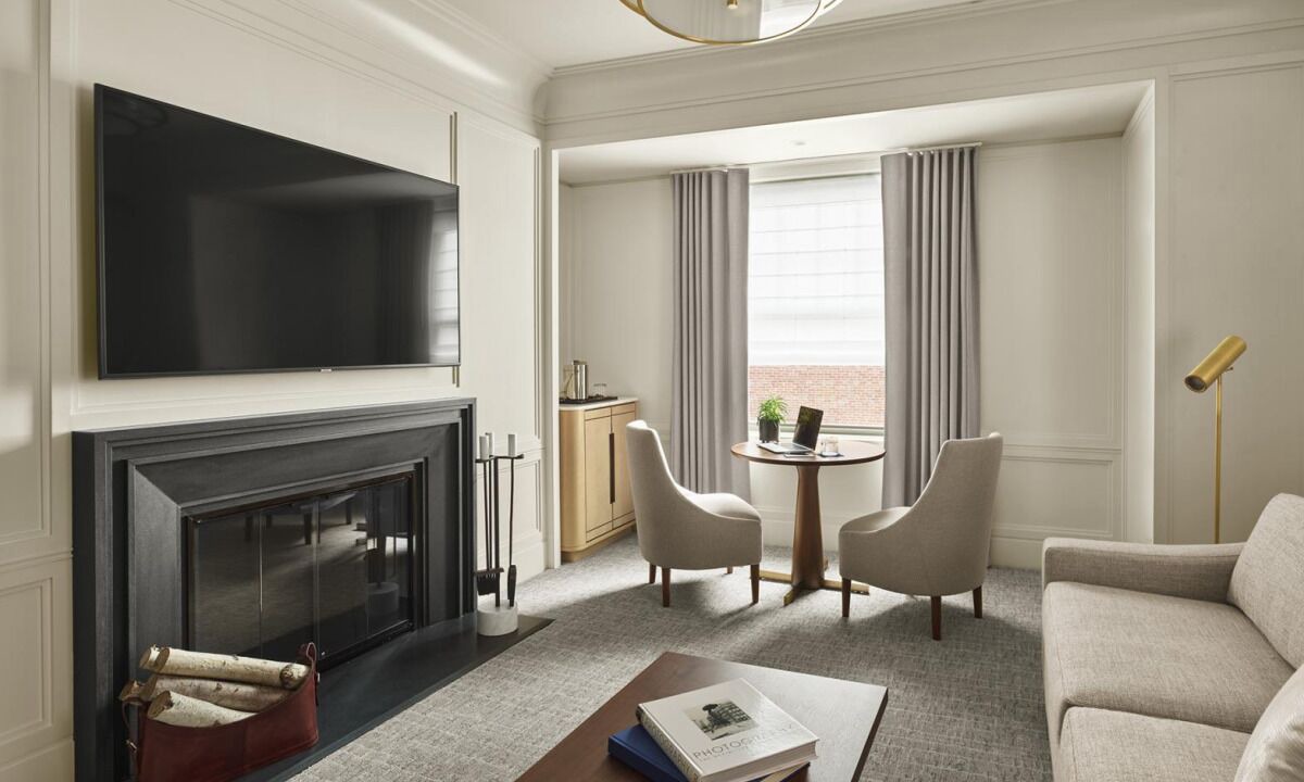 Photo of Livingroom in Back Bay East