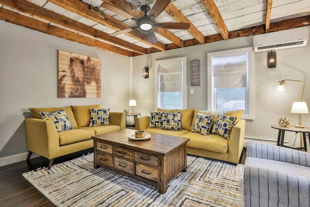 Photo of Bedroom in Salem