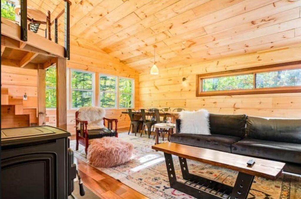 Photo of Livingroom in Newfane