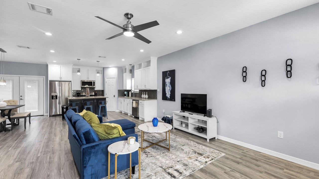 Photo of Livingroom in Greater East End