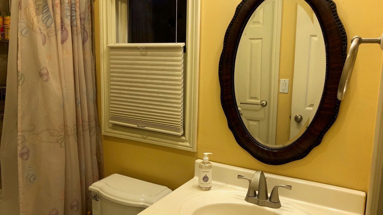 Photo of Bathroom in Shinnecock Hills