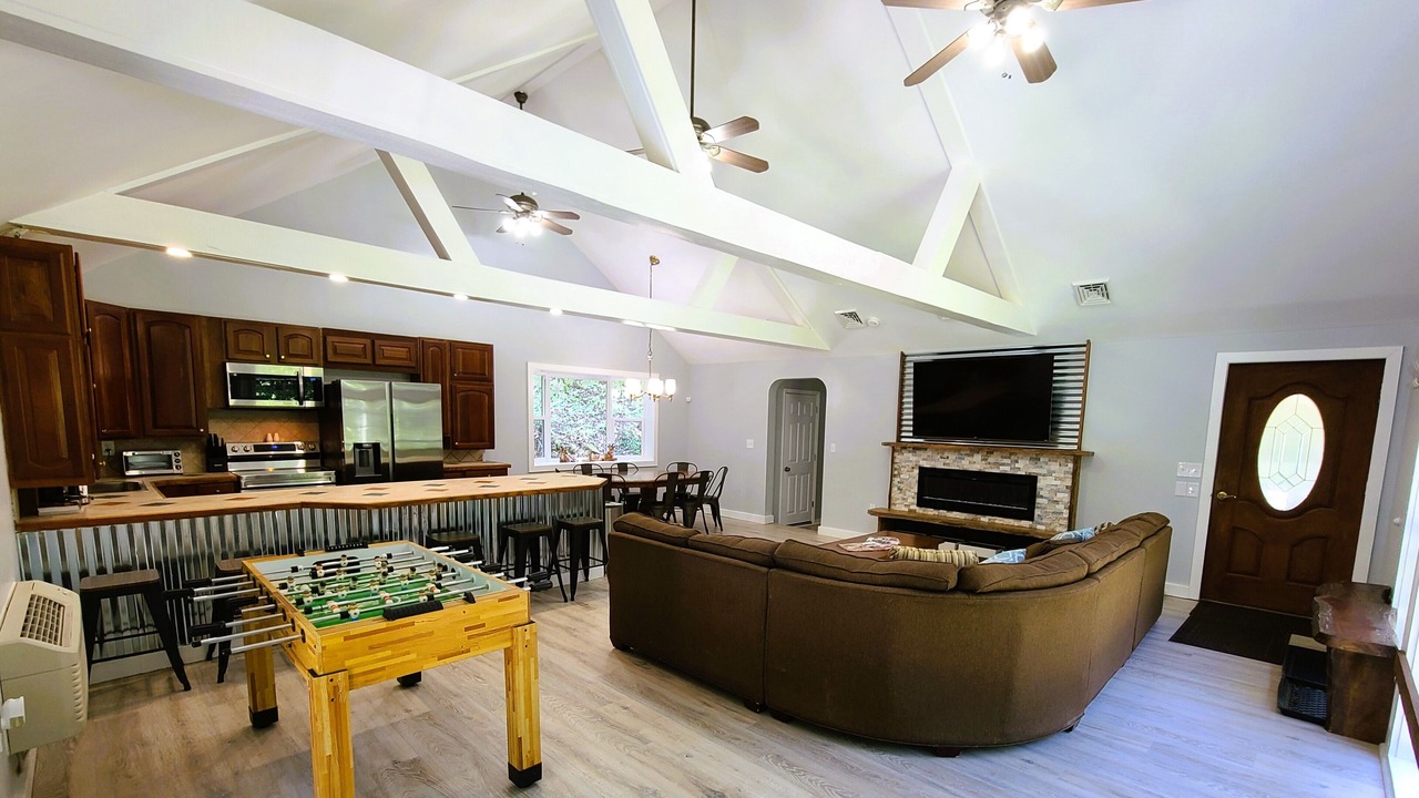 Photo of Livingroom in Highland