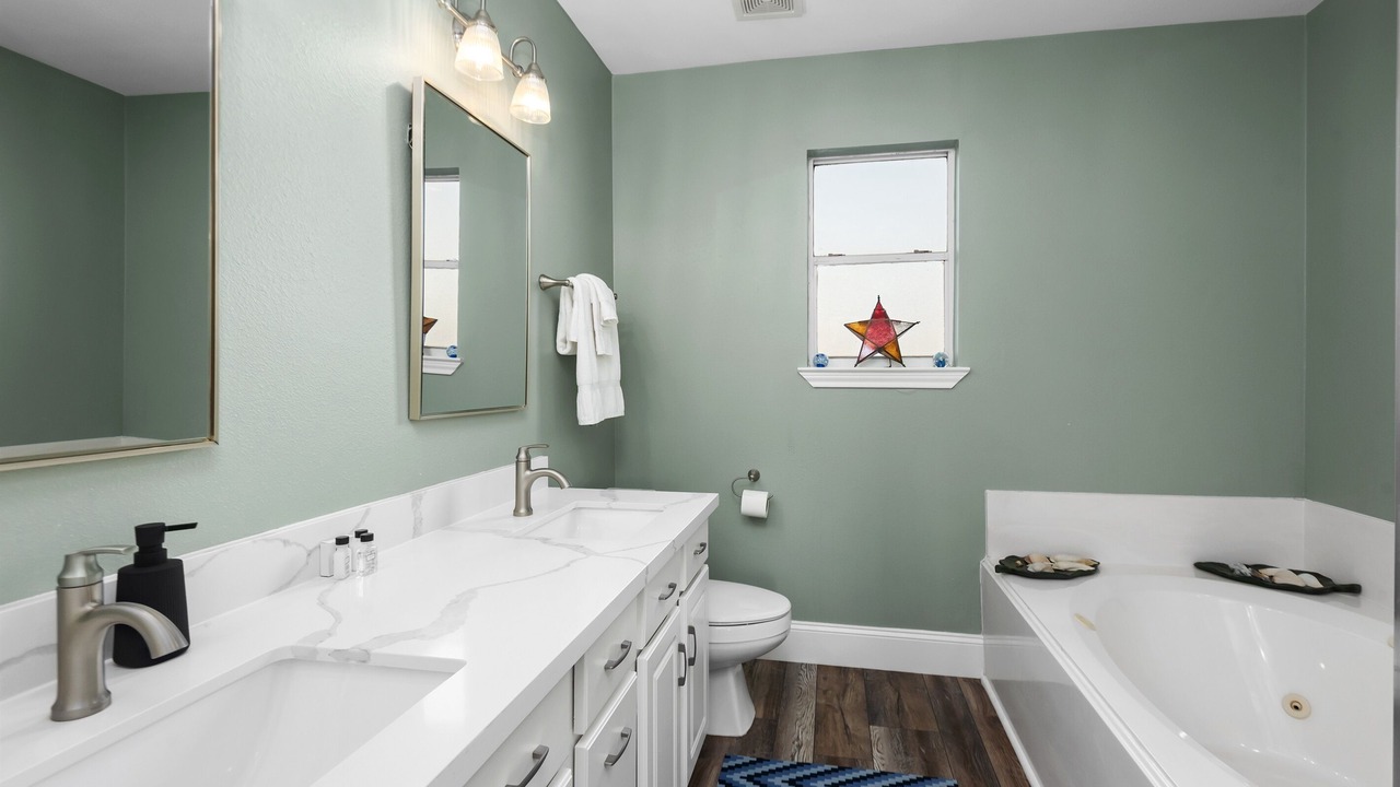 Photo of Bathroom in Terramar Beach