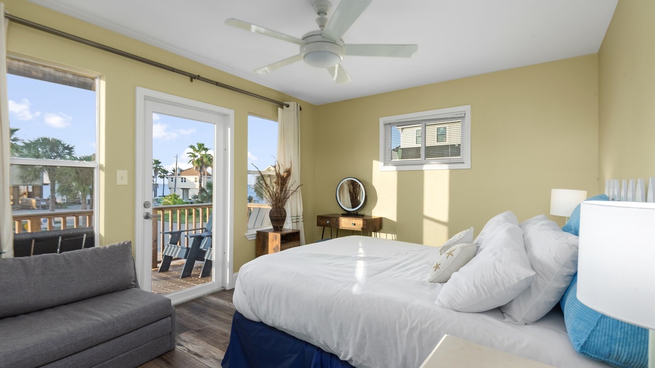 Photo of Bedroom in Terramar Beach