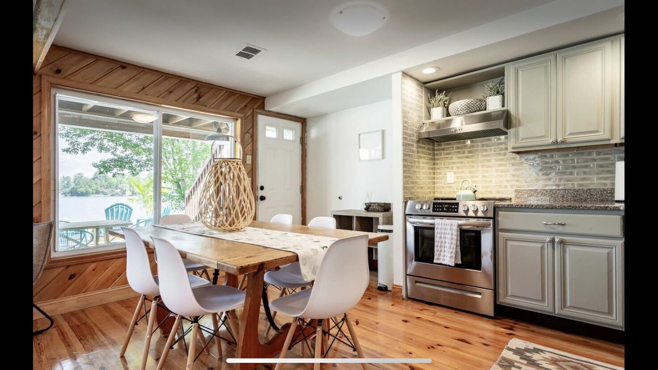 Photo of Kitchen in White Lake