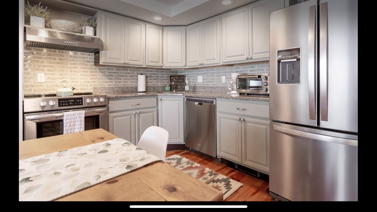 Photo of Kitchen in White Lake