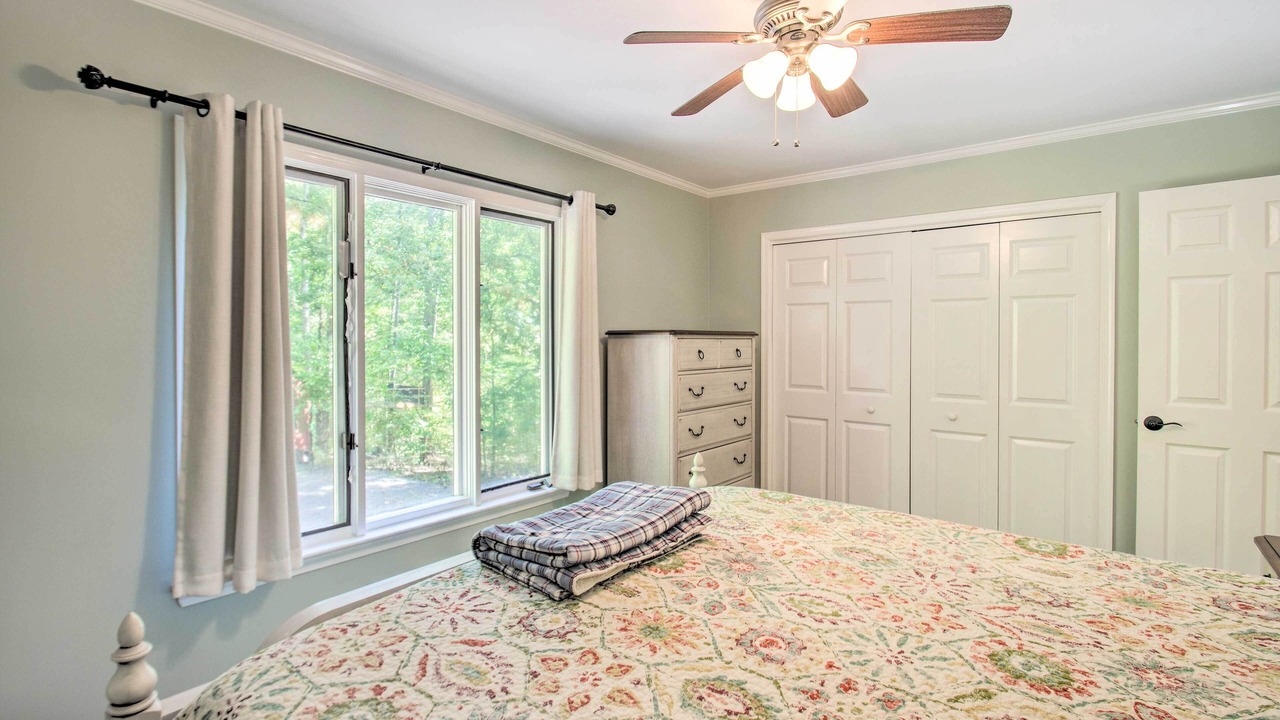 Photo of Bedroom in New Market