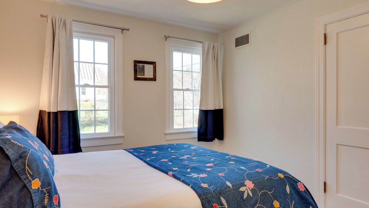 Photo of Bedroom in East Burke