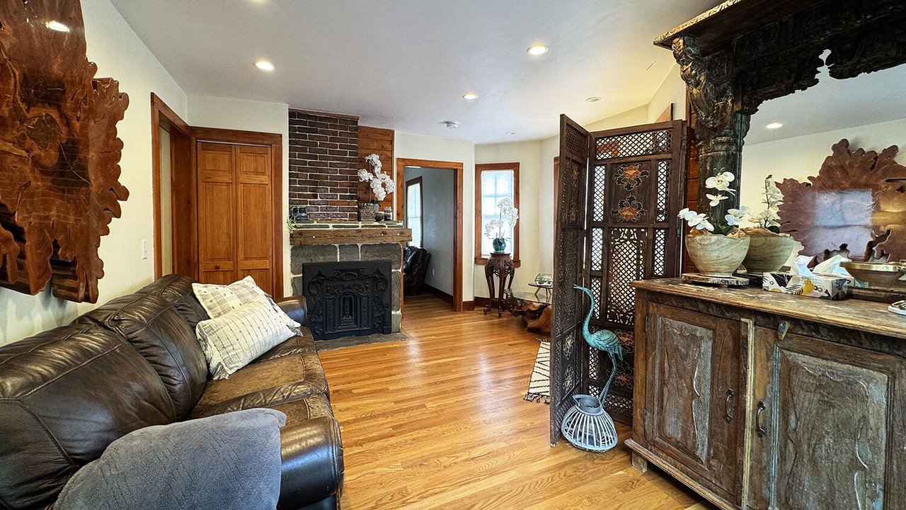 Photo of Livingroom in Danvers