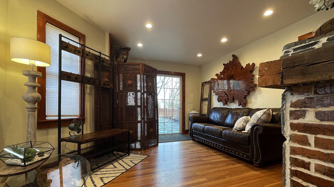 Photo of Livingroom in Danvers
