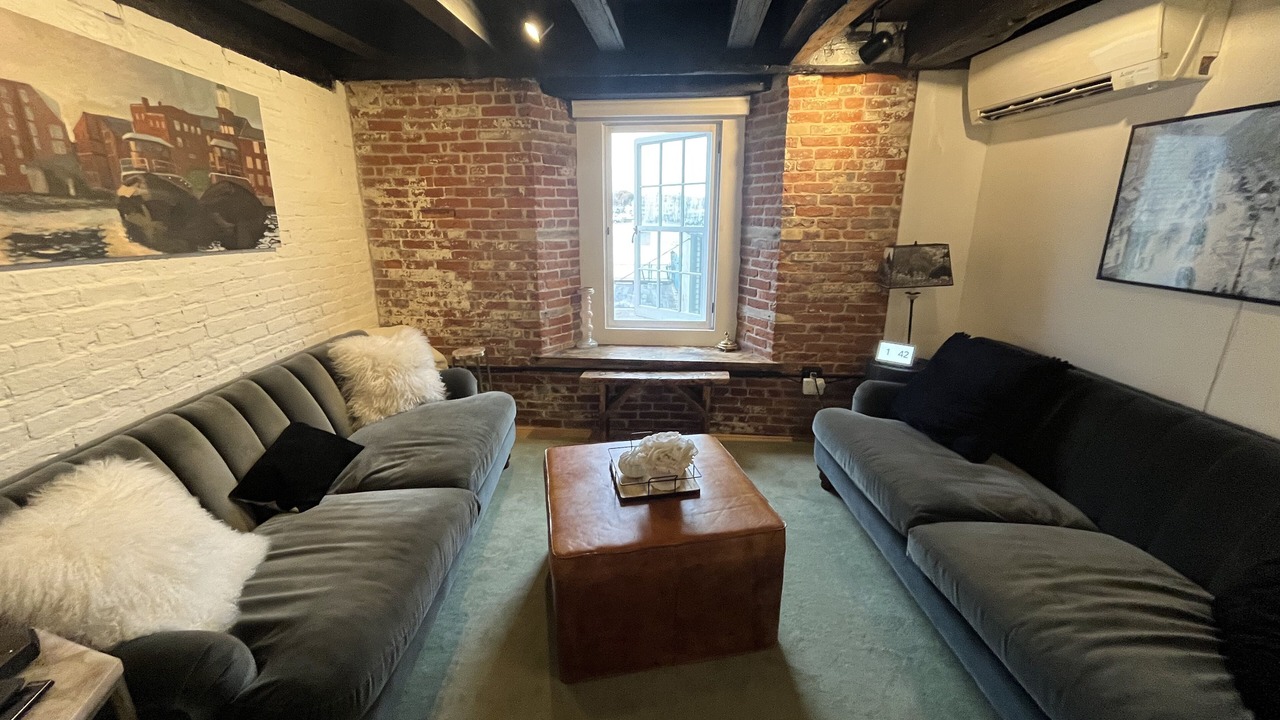 Photo of Livingroom in Portsmouth
