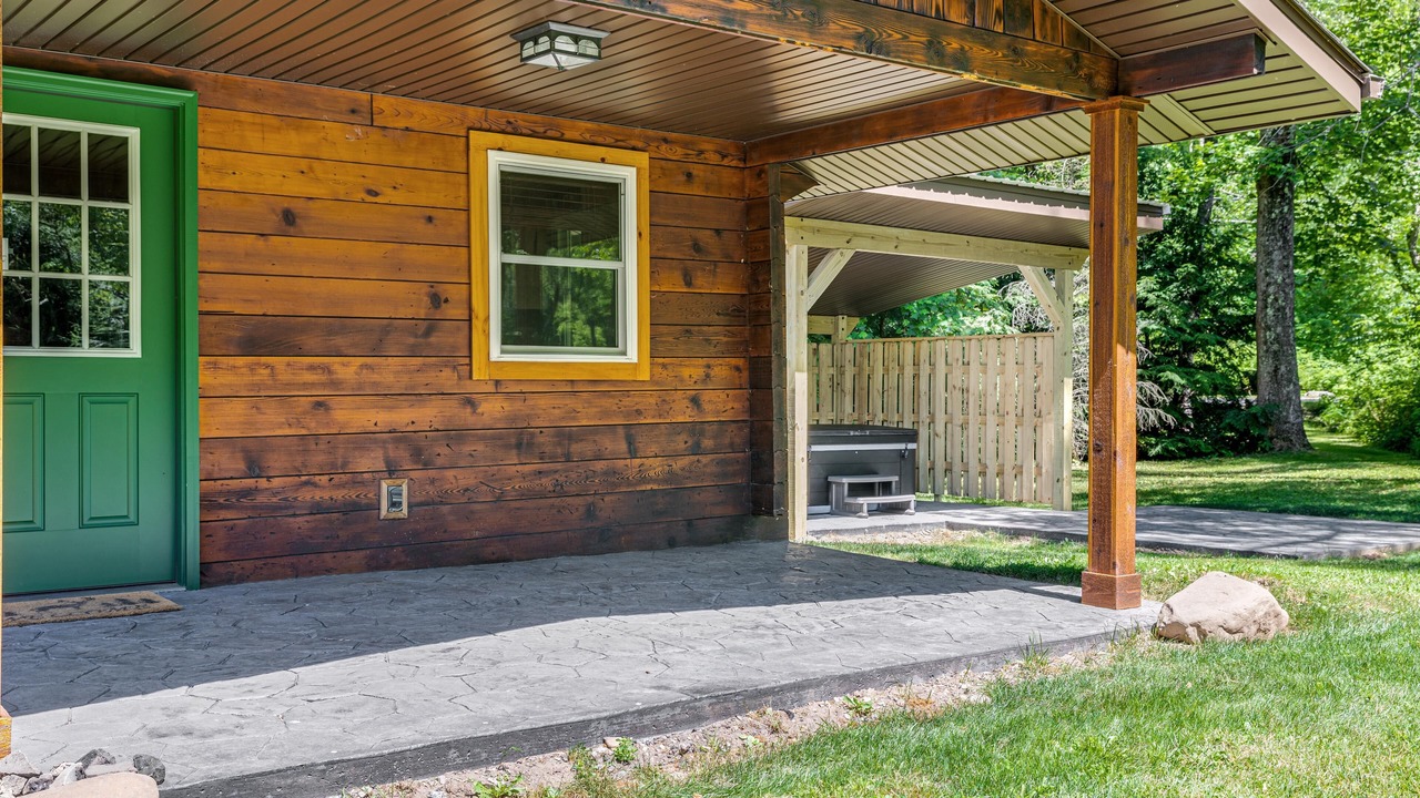 Photo of Patio Balcony in Champion