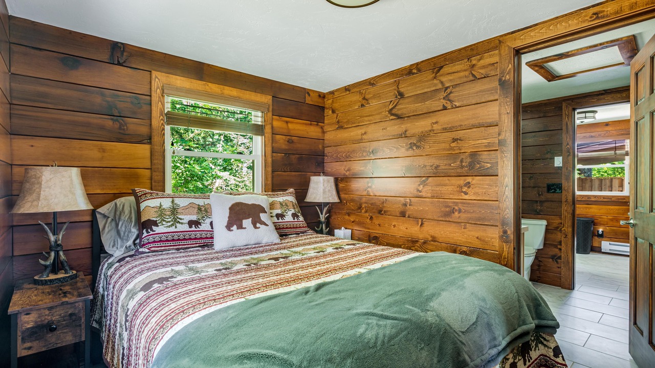 Photo of Bedroom in Champion